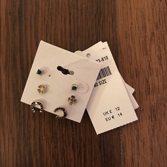 Brand new earrings - Picture 2 of 4